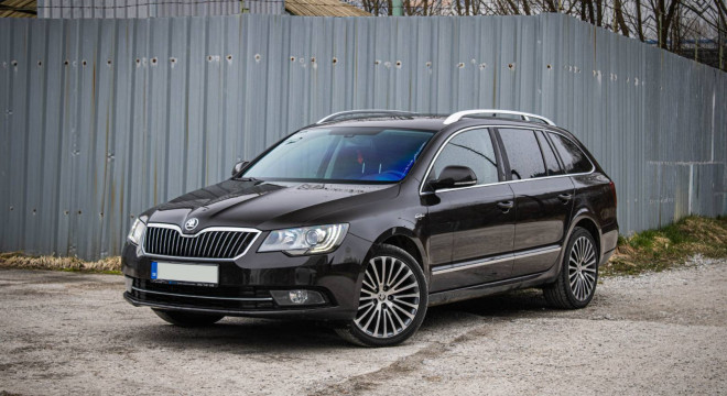 Škoda Superb Combi 2.0 TDI 125 kW L&K DSG 4x4, Nové brzdy, pneu pirelli, tlmiče, nová STK