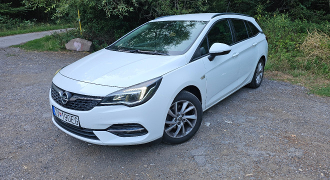 Opel Astra Sport Tourer 1.2 Turbo
