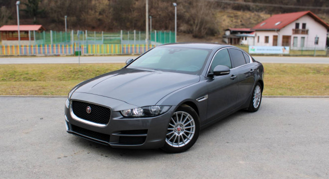 Jaguar XE 2.0 I4D Prestige AT