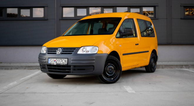 Volkswagen Caddy Life 1.4 55kW, Slovenské, servisná knižka