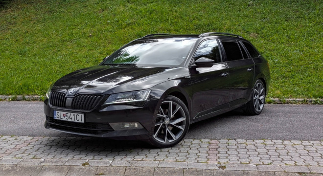 Škoda Superb SportLine Combi 2.0 TDI 140kW A7 4x4, Webasto