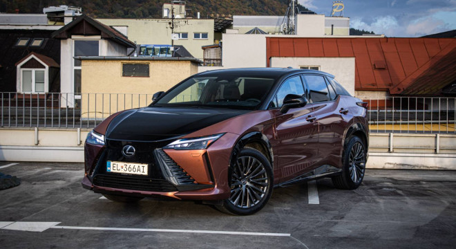 Lexus RZ 450e Luxury TOP, Mark Levinson, 1. Majiteľ, PPF fólia na celom aute, DPH