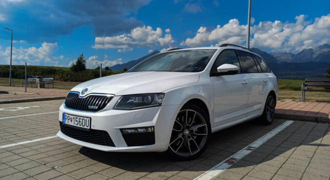 Škoda Octavia Combi 2.0 TDI DPF RS