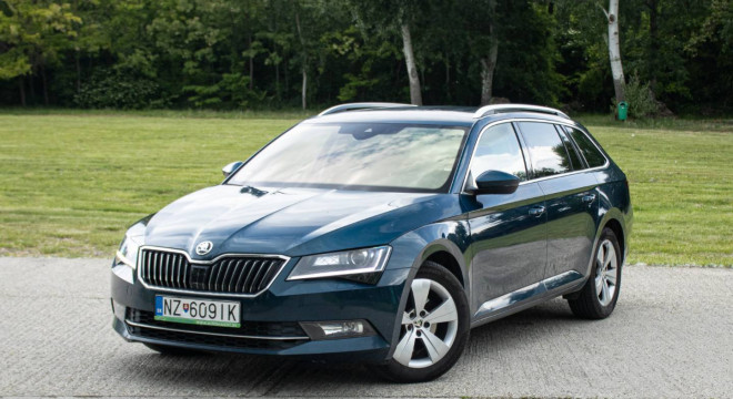 Škoda Superb Combi 2.0 TDI Style DSG