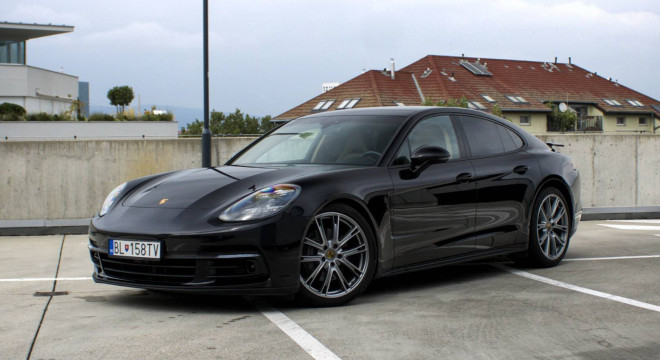 Porsche Panamera 4S A/T
