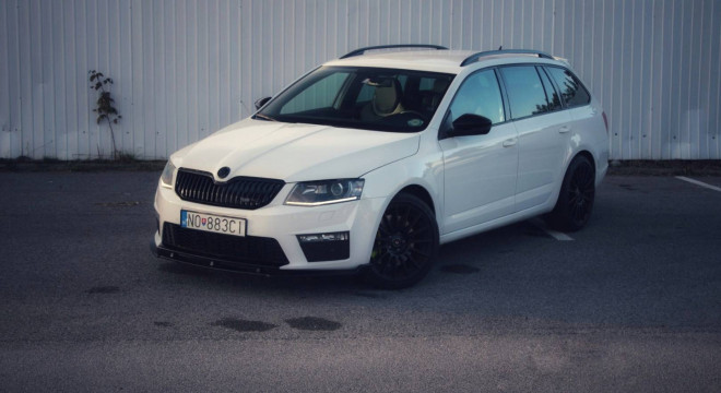 Škoda Octavia Combi 2.0 TDI DPF RS DSG