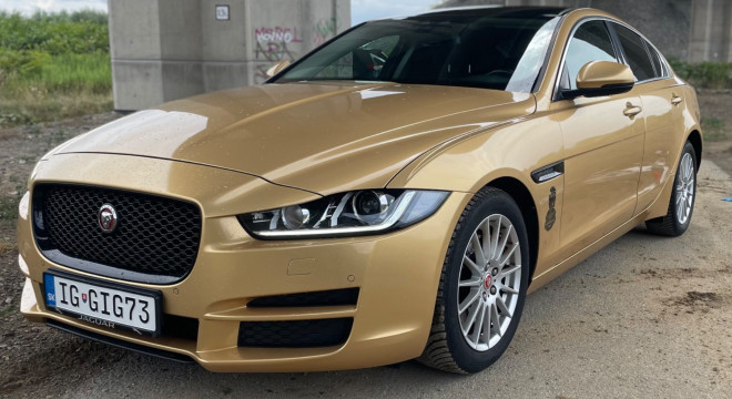 Jaguar XE 2.0 I4D Prestige AT