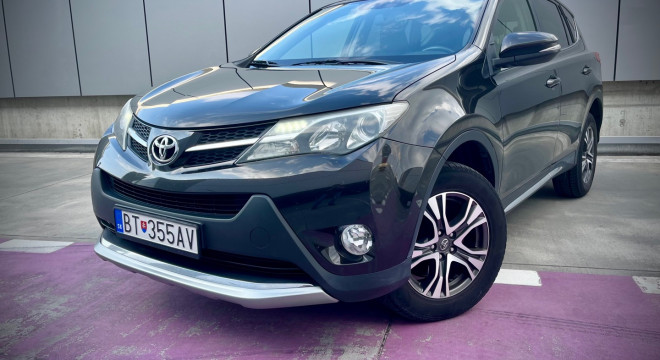Toyota RAV4 4x4 110 kW AT