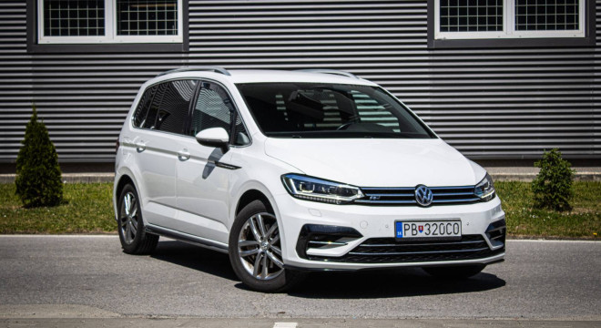 Volkswagen Touran 1.4 TSI R-Line DSG, Slovenské, Kamera, ACC, vyhrievané čelné, DPH