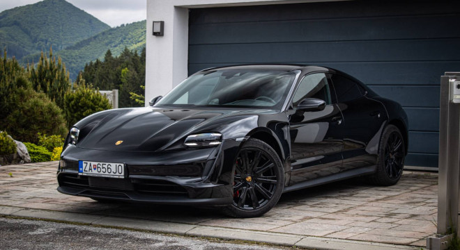 Porsche Taycan S, 1. Majiteľ, Slovenské, Bicolor interiér, Sport Chrono Packet, DPH