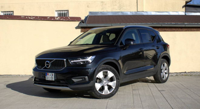 Volvo XC40 D3 Momentum A/T