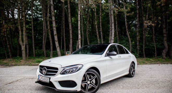 Mercedes-Benz C trieda Sedan 400 4matic 9G