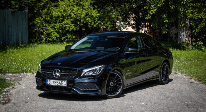 Mercedes-Benz CLA Kupé 180 AMG Line, Slovenské, Night package, Keylles, Apple car play, Kamera