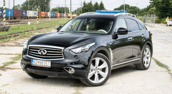 Infiniti FX30dS
