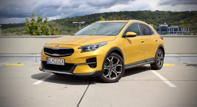 KIA XCeed Silver 103 kW
