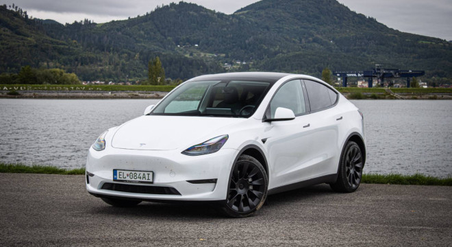 Tesla Model Y Long Range, ťažné, R20, nelakované, odpočet DPH