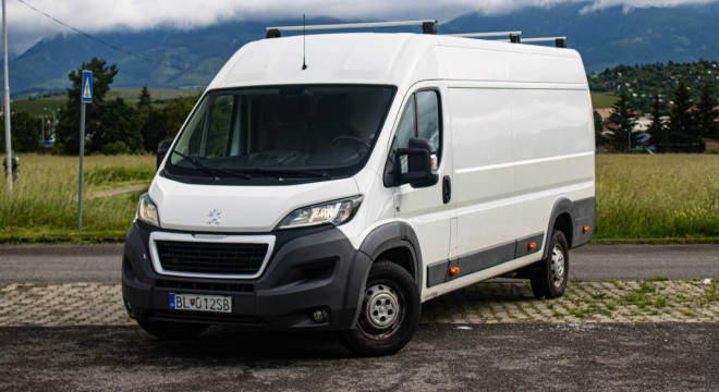 Peugeot Boxer L4H2 2.0 BlueHDi 4x4 zdvihnutý podvozok - DANGEL úprava