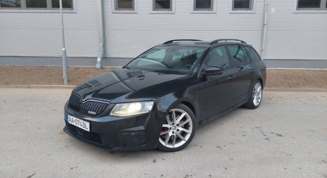 Škoda Octavia Combi 2.0 TDI DPF RS DSG