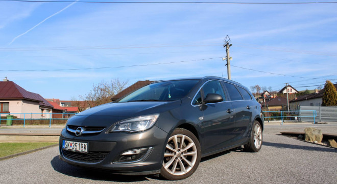 Opel Astra Sport Tourer LPG+Benzín, manuál