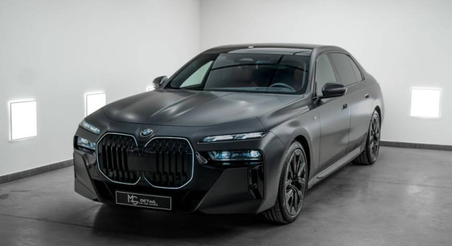 BMW Rad 7 740d xDrive M Pro, Merino Tartufo, Theatre, Massage, Sky Lounge, Carbon, TOP