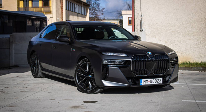 BMW Rad 7 740d xDrive M Pro, Merino Tartufo, TV, Massage, Crystal, Sky Lounge, Carbon, TOP