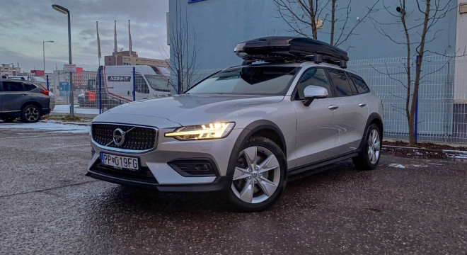 Volvo V60 Cross Country B4 197PS AT8 AWD Pro