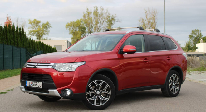 Mitsubishi Outlander 2.2 DI-D Intense + A/T