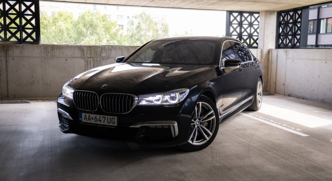 BMW Rad 7 750Li xDrive A/T