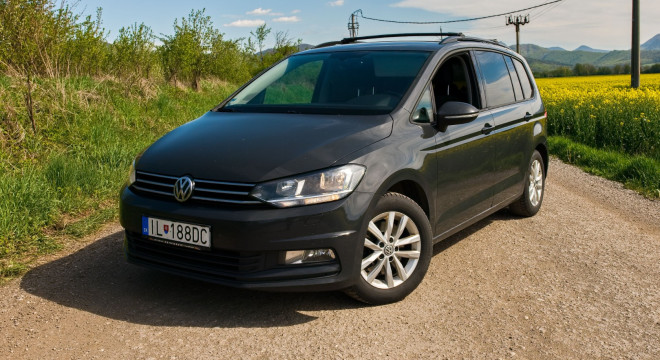 Volkswagen Touran 2.0 TDI SCR 150k 7miestne 6st. manuál Nelakované