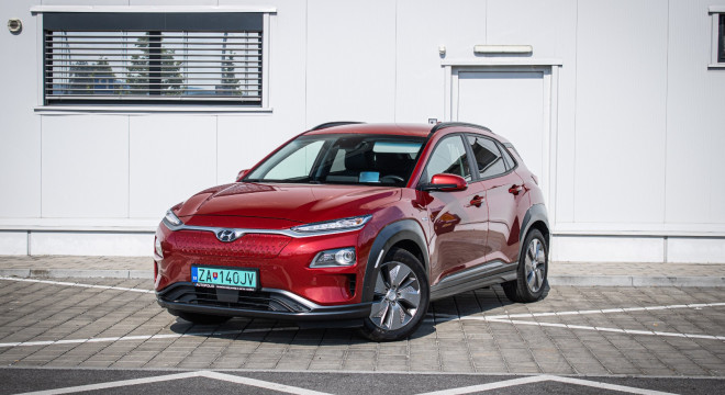 Hyundai Kona Electric+ 64kWh batéria 98% SOH, slovenské s históriou, HUD, Krell audio, DPH
