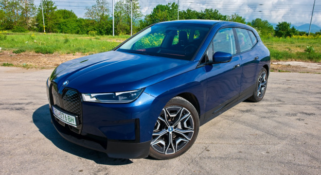 BMW iX 50 xDrive 385kw 523HP TOP Výbava, Nappa koža, 115kw batéria