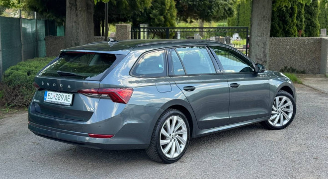 Škoda Octavia Combi Benzin + PHEV