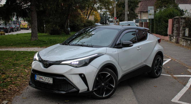 Toyota C-HR 1.8 GR, hybrid