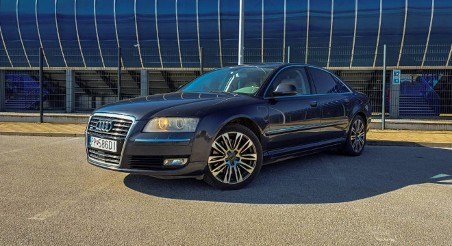 Audi A8 4.2 FSI V8 quattro tiptronic