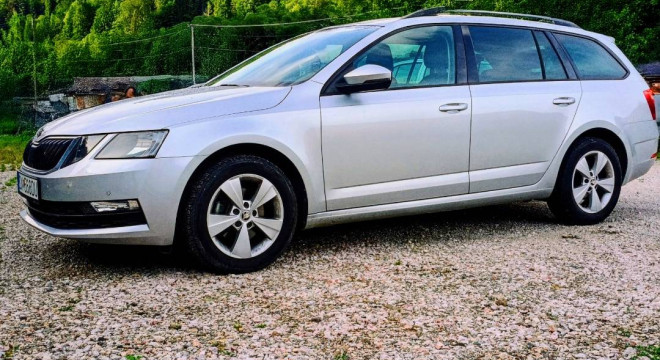 Škoda Octavia Combi 3 . DSG