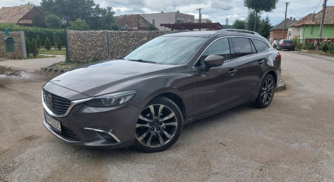 Mazda 6 Combi (Wagon) 6 () 6 2.2 Skyactiv-D Revolution PLUS A/T