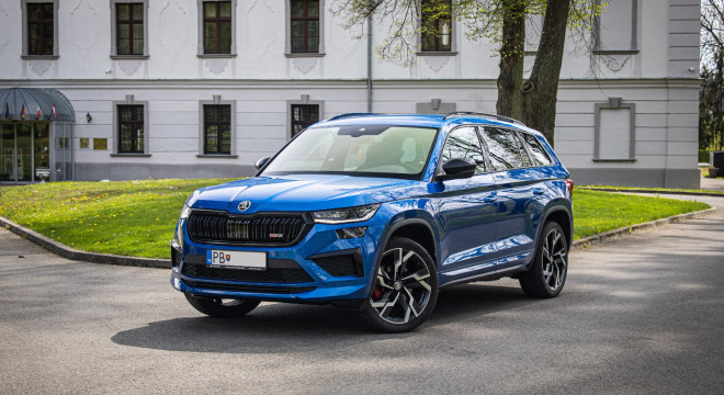 Škoda Kodiaq RS 2.0 TSI 4x4 DSG, 1. majiteľ, slovenské, nelakované, el.ťažné, záruka