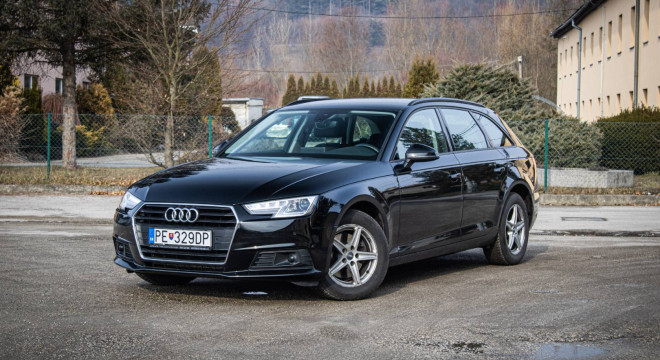 Audi A4 Avant 2.0 TDI Stronic, ACC, el. ťažné, lane asist, navi