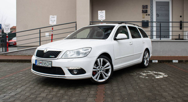 Škoda Octavia Combi 2.0 TFSI RS