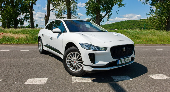 Jaguar I-Pace EV400 AWD 4x4 294kw 400 HP 90 kWh batéria