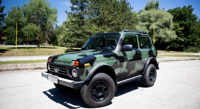 Lada Niva Bronto