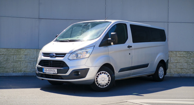 Ford Transit Custom 2.2 TDCi L2H1 9-Miestne