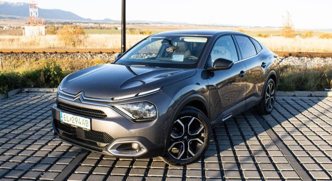 Citroën ë-C4 X Electric 100 kW Shine