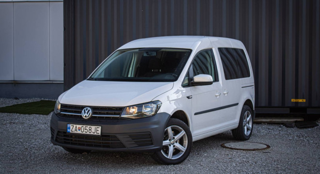 Volkswagen Caddy 2.0 TDI 75kW veľmi pekný stav, ťažné, nové brzdy, vymenené rozvody, ALU
