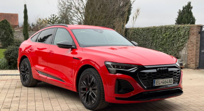 Audi Q8 e-tron Sportback 50 S line quattro