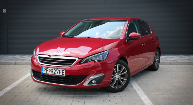 Peugeot 308 1,2i 81kW PureTech/Navi Vymenené rozvody / servisná knižka