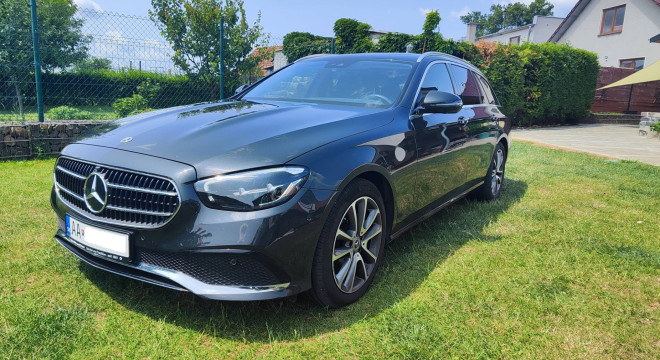 Mercedes-Benz E trieda Kombi 300 T d Avantgarde 4Matic 7-miestne