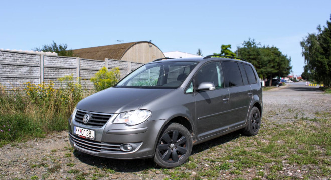 Volkswagen Touran 1.9 TDI DPF Conceptline DSG7