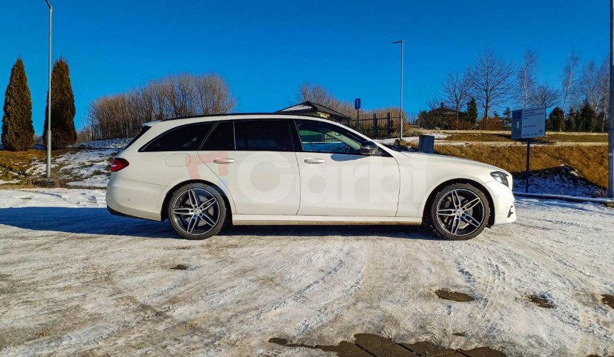 Mercedes-Benz E trieda Kombi 400 4MATIC 3.5 V6 AMG Line, 245kW, A9, 5d.