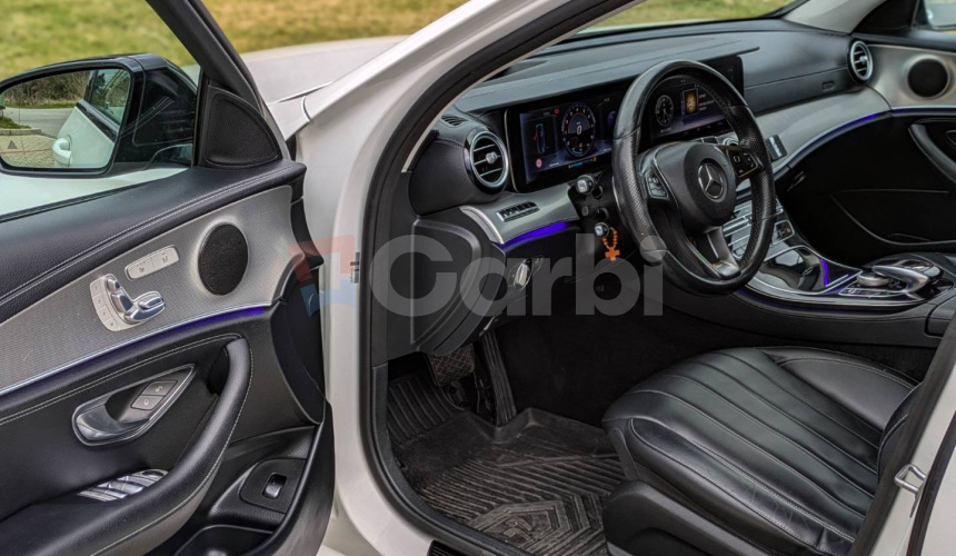 Mercedes-Benz E trieda Kombi 400 4MATIC 3.5 V6 AMG Line, 245kW, A9, 5d.